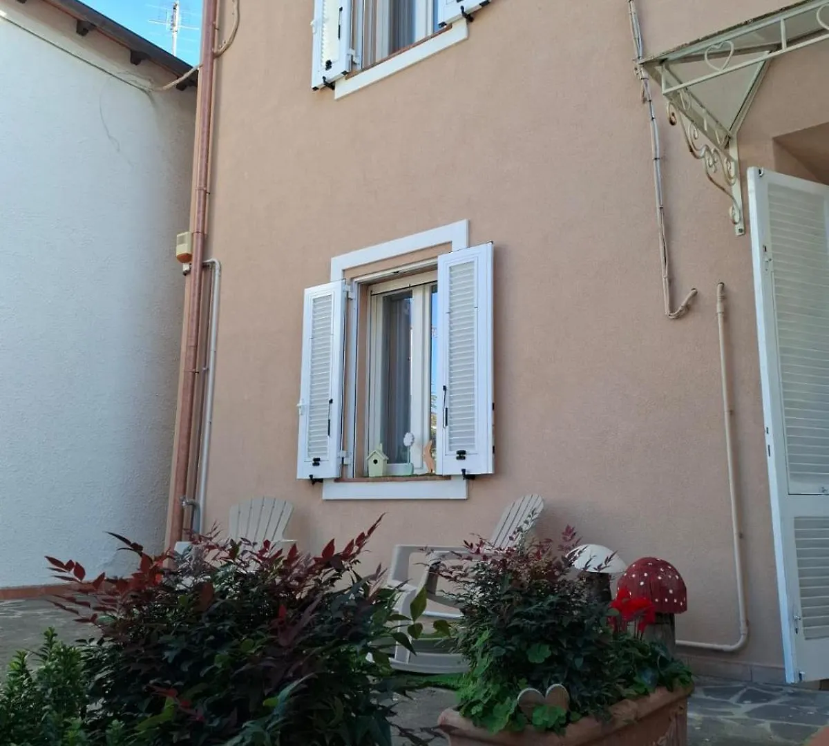 C'Era Una Casa Guasticce