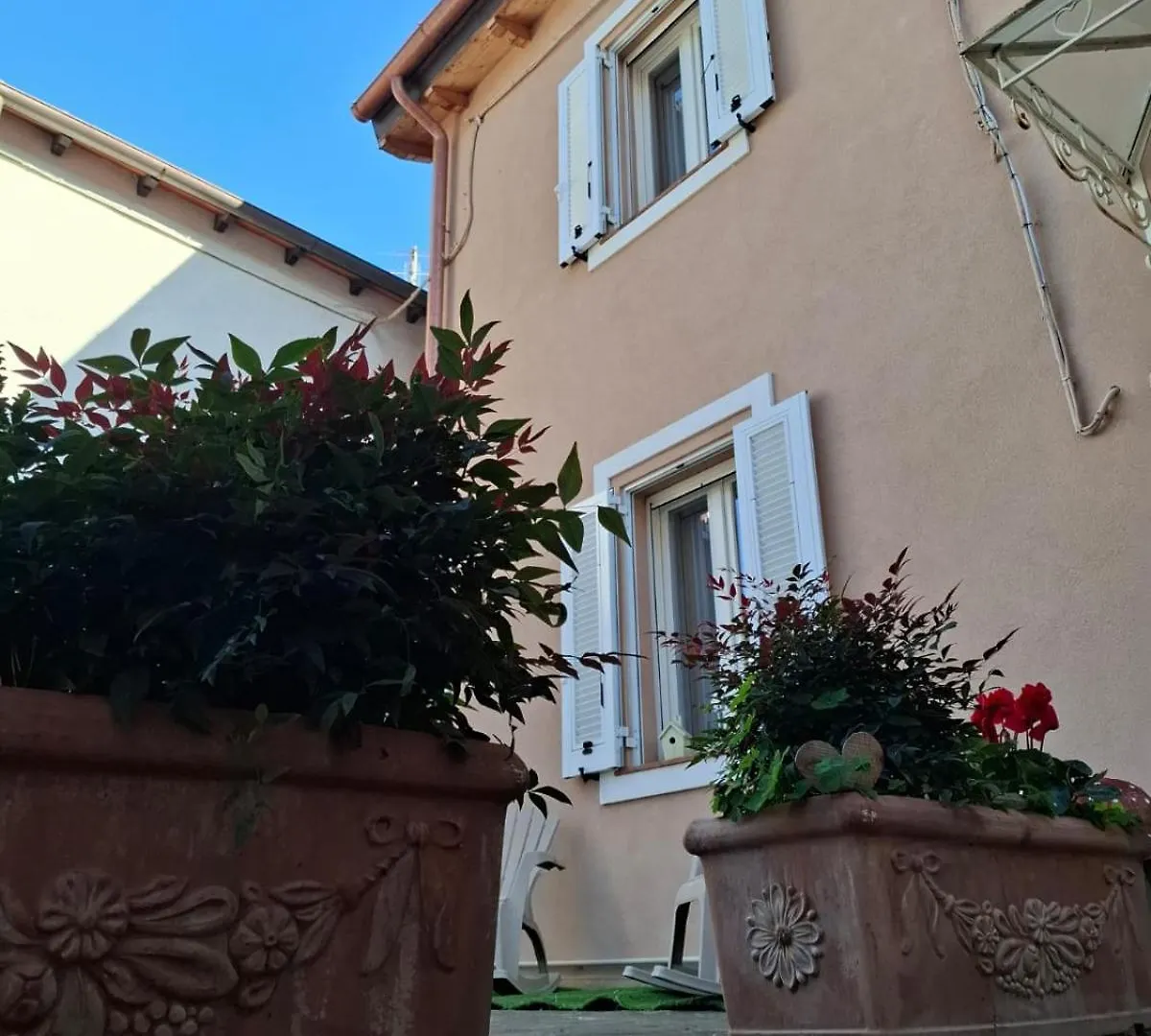 C'Era Una Casa Guasticce